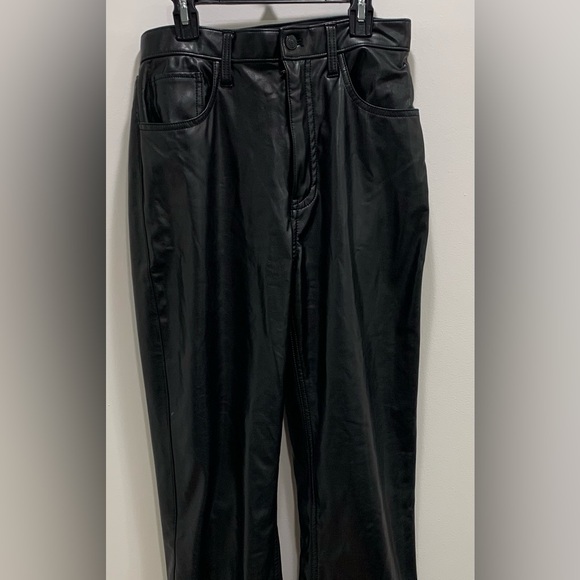 Abercrombie & Fitch The 90s Straight Ultra Rise Vegan Leather Pants - Picture 1 of 5